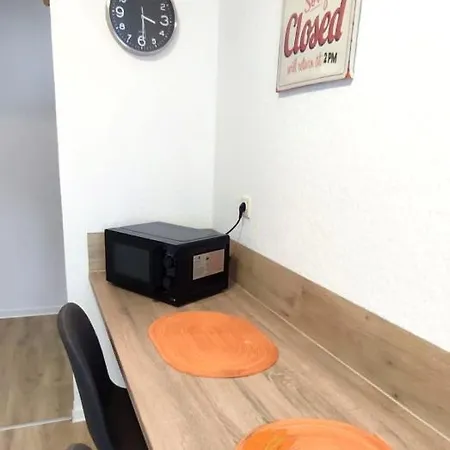 Zur Elster 1 * Πλάουεν